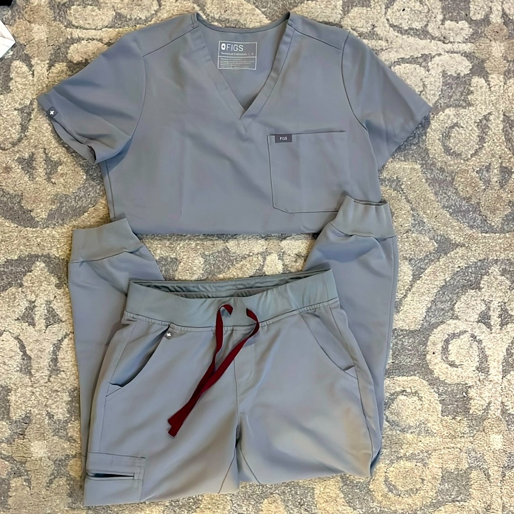 Figs grey technical collection, petite small.